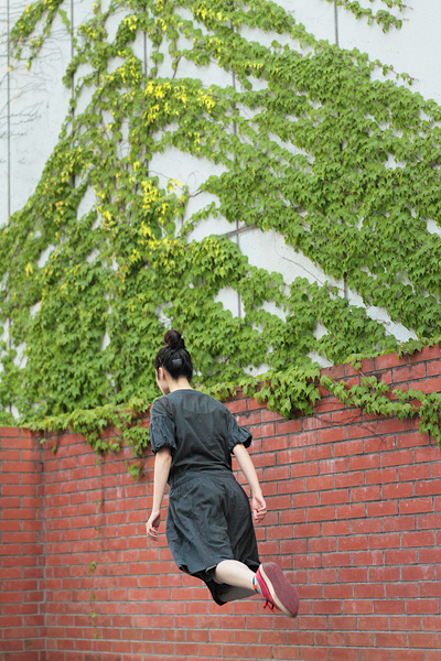 เลวิเทติ้ง levitating