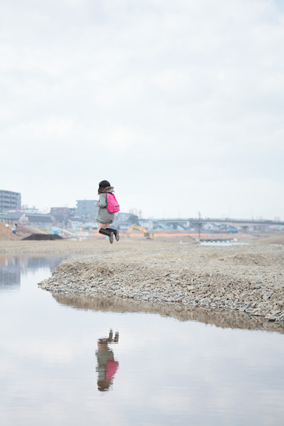 เลวิเทติ้ง levitating