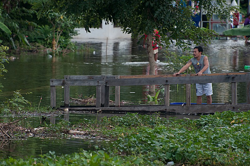 น้ำท่วมอ่างทอง 2554