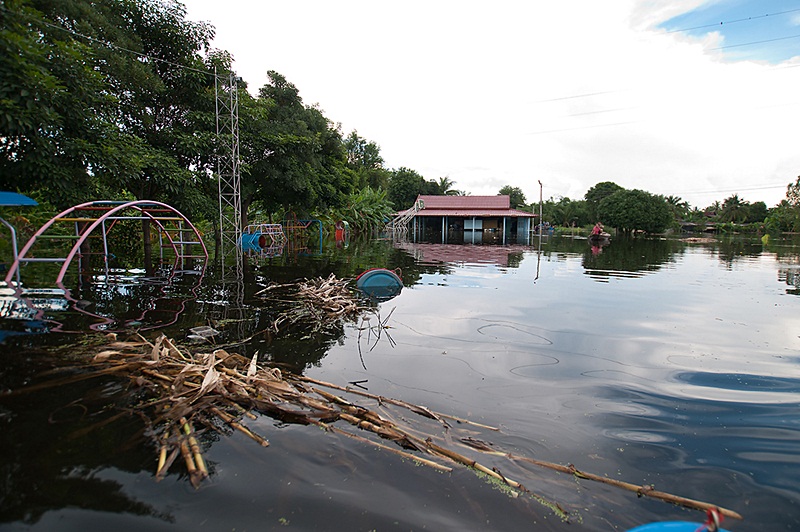 น้ำท่วมอ่างทอง 2554 