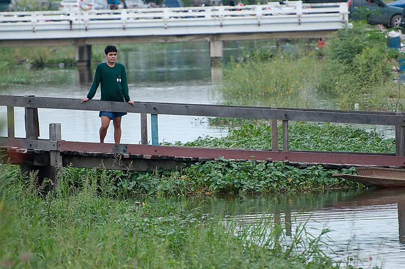 น้ำท่วมอ่างทอง 2554 