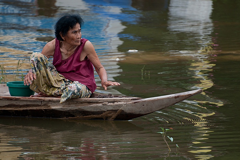 น้ำท่วมอ่างทอง 2554 