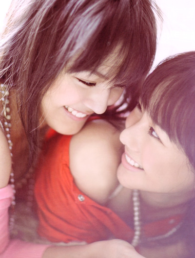 รูปดารา,แพทตี้-อังศุมาลิน สิรภัทรศักดิ์เมธา, เต้ย-จรินทร์พร จุนเกียรติ 