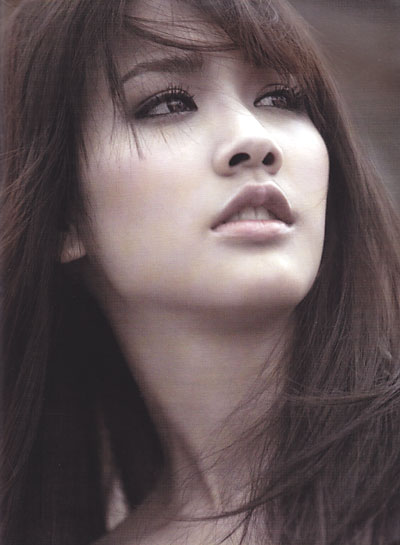 มิน พีชญา วัฒนามนตรี 