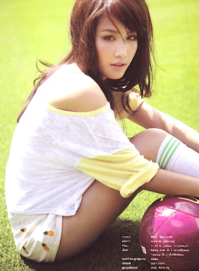 มิน พีชญา วัฒนามนตรี 